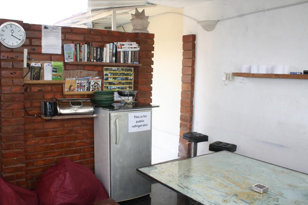 Gusti Homestay Kerobokan Экстерьер фото