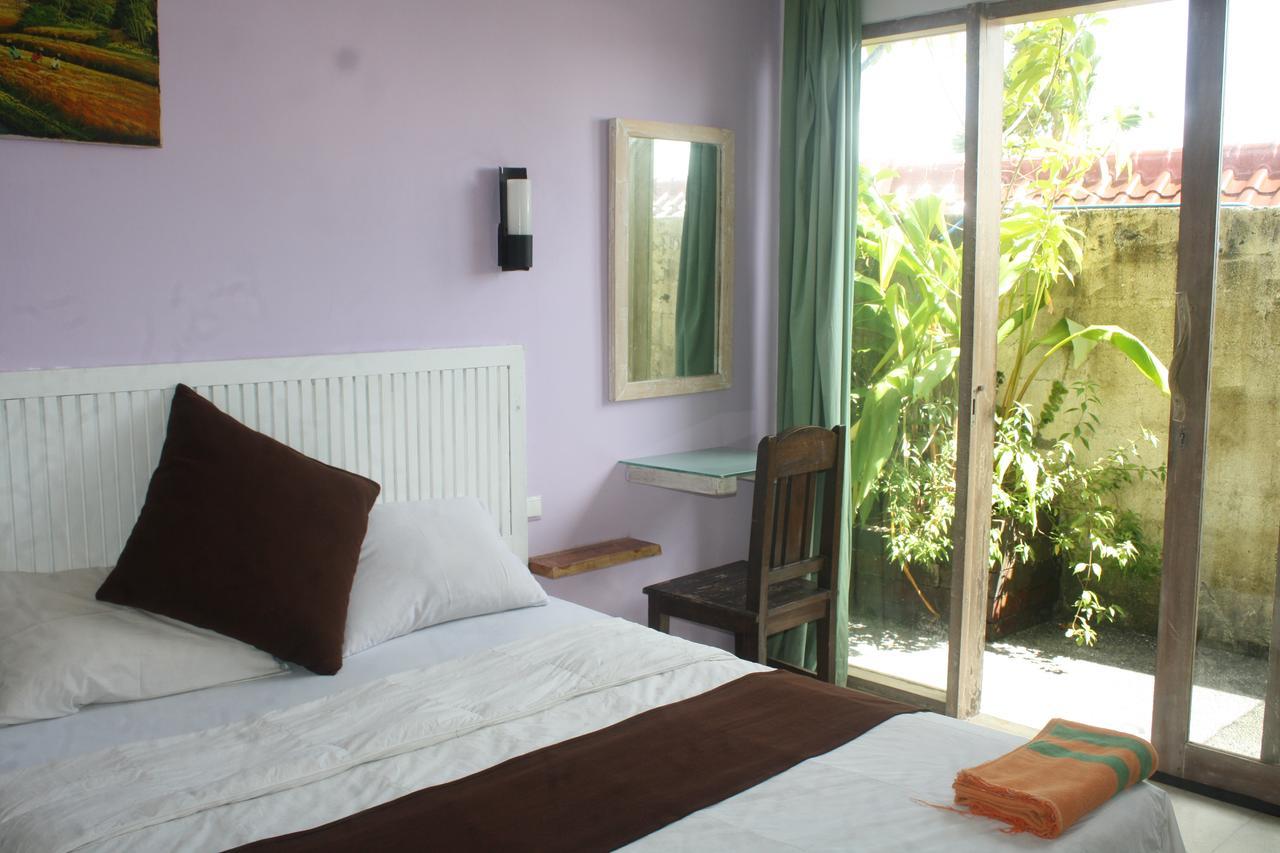 Gusti Homestay Kerobokan Экстерьер фото