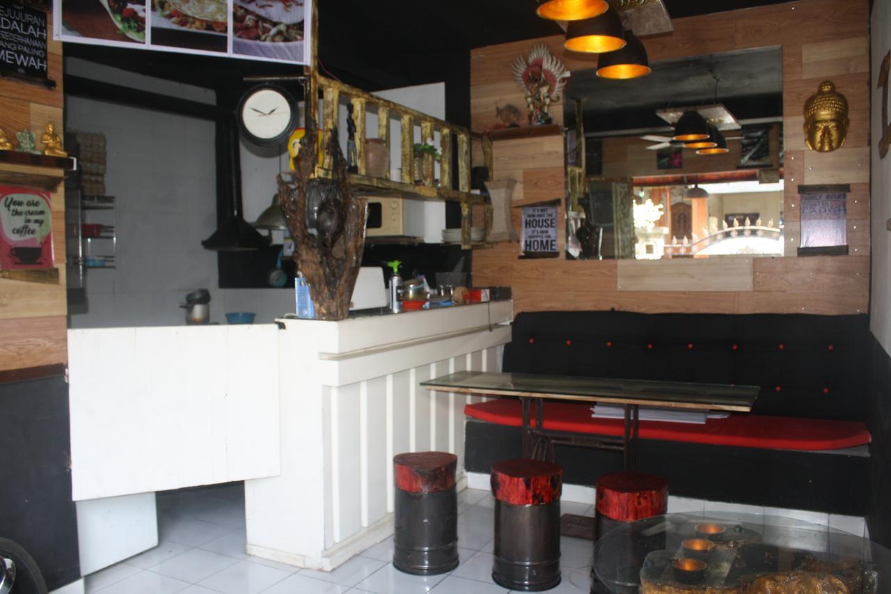 Gusti Homestay Kerobokan Экстерьер фото